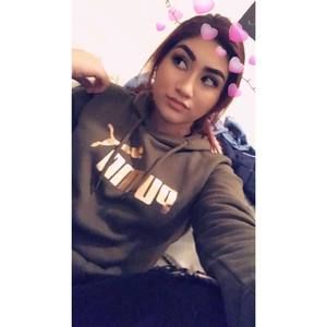 Meet your Posher, Isabella